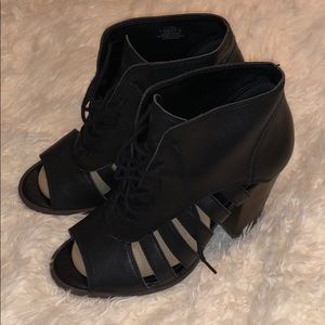 Lucky Brand Black Lace Up Cut Out Heels SZ 7.5